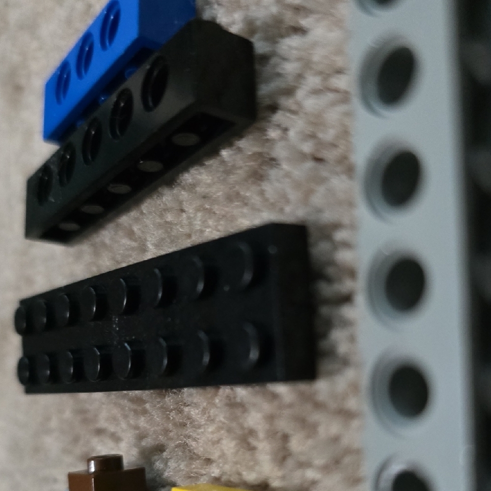 LEGO Building Blocks Set - Unique Pieces and Parts - Picture 5 of 9